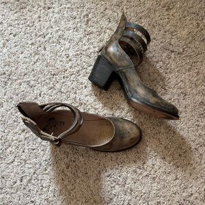 Brown Heeled Boots with Classic Design